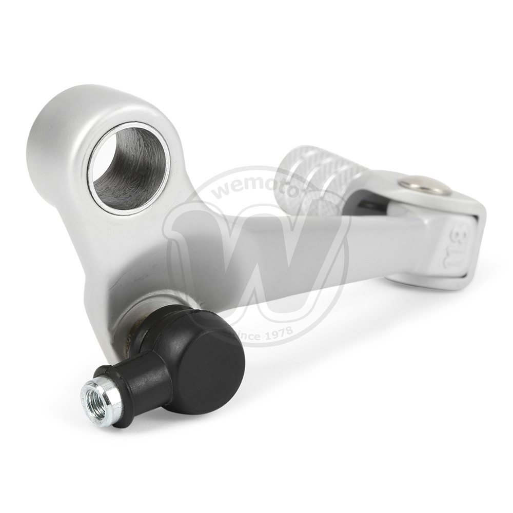 0TG3194_af2334 three.jpg